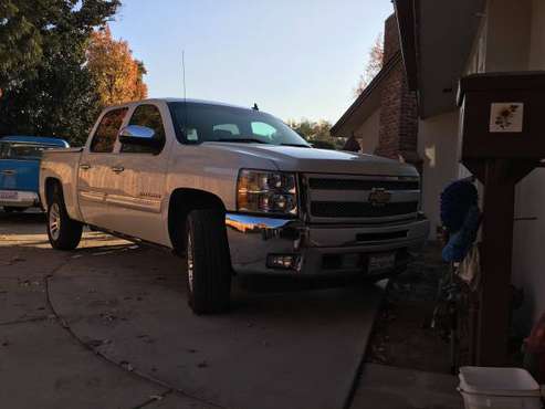 2013 Chevy Z-71 LX Crew Cab 4x4 - cars & trucks - by owner - vehicle... for sale in Fresno, CA