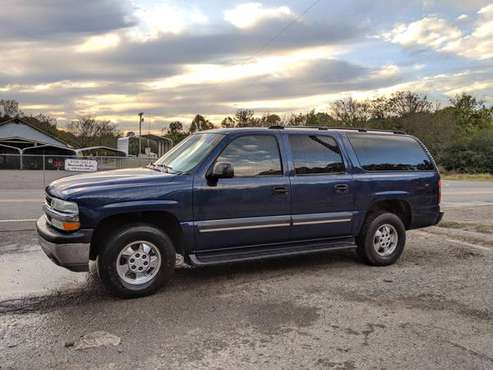 2003 Chevy Suburban seating for 8 Leather for sale in Russellville, AR