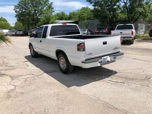 03 Chevy S10 LS (Long Bed) - - by dealer - vehicle for sale in San Antonio, TX
