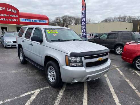 2014 Chevrolet Tahoe Special Service 4wd - cars & trucks - by dealer... for sale in Warwick, RI