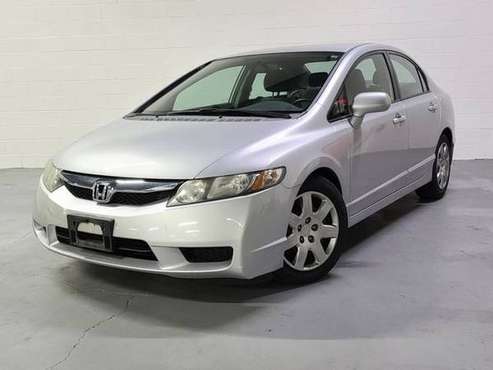 2009 Honda Civic - Financing Available! - cars & trucks - by dealer... for sale in Glenview, IL