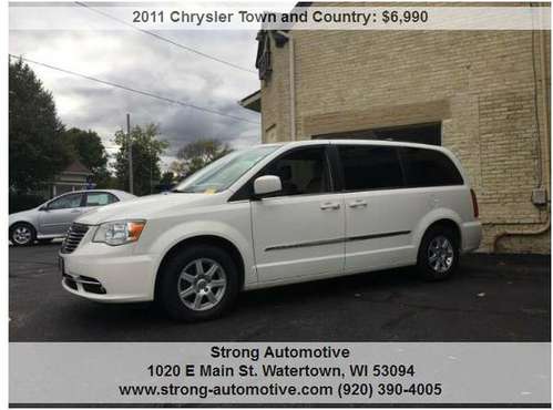 2011 Chrysler Town and Country Touring 4dr Mini Van for sale in Watertown, WI