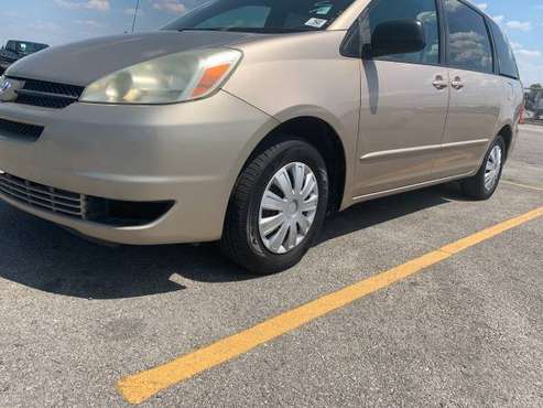 2005 Toyota Sienna le for sale in Buda, TX