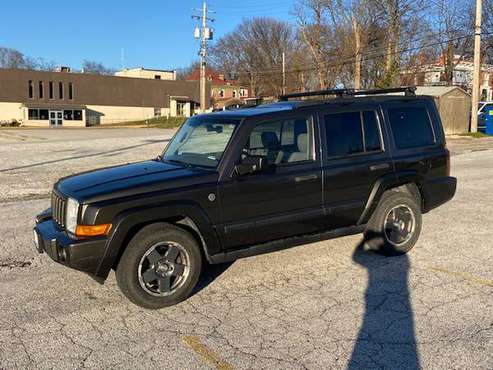 2006 Jeep Commander - cars & trucks - by owner - vehicle automotive... for sale in Quincy, IL