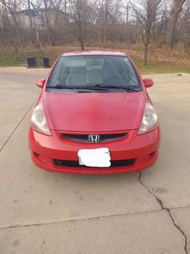 2007 Honda Fit Manual - cars & trucks - by owner - vehicle... for sale in Cedar Rapids, IA