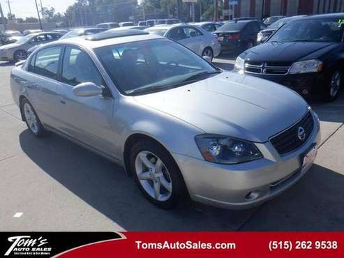 2005 Nissan Altima 3.5 SE - cars & trucks - by dealer - vehicle... for sale in Des Moines, IA