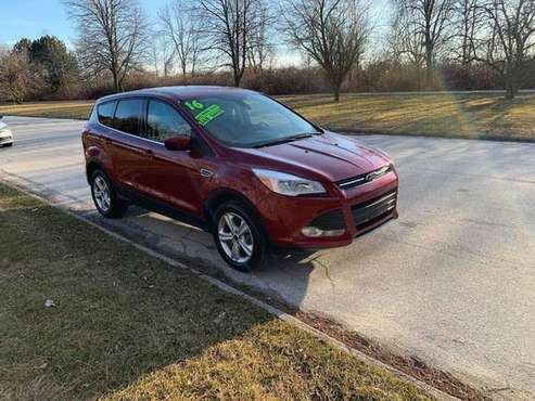 2016 Ford Escape SE * 65K miles * Gas saver * SALE * - cars & trucks... for sale in INGLEWOOD, CA