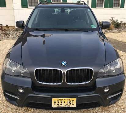 Used 2013 BMW X5 xDrive35i - cars & trucks - by owner - vehicle... for sale in Hoboken, NJ