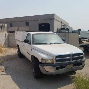 👍👍 👍 Dodge Ram 2500 2001 with liftgate jumbo tool boxes - cars &... for sale in Henderson, NV