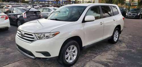 2013 Toyota Highlander - cars & trucks - by owner - vehicle... for sale in Orlando, FL