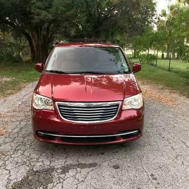 2012 CHRYSLER TOWN & COUNTRY 131,475 MILES - cars & trucks - by... for sale in Fort Myers, FL