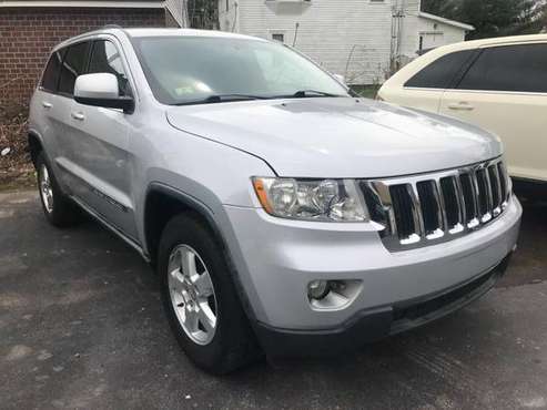 11 Jeep Grand Cherokee Laredo 4x4 low miles vy clean runs 100 for sale in Hanover, MA