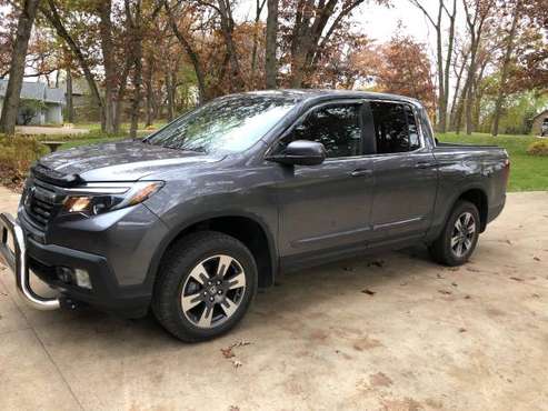 2017 Honda Ridgeline RTL - cars & trucks - by owner - vehicle... for sale in Dubuque, IA