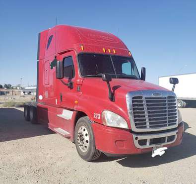 ***2013 FREIGHTLINER CASCADIA TAKE OVER PAYMENTS*** for sale in El Paso, TX