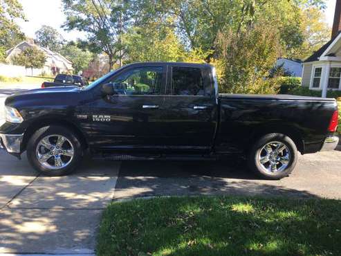 2016 Ram 1500 Bighorn only 27K miles for sale in Freeport, NY