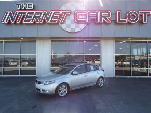 2013 *Kia* *Forte 5-Door* *5dr Hatchback SX* - cars & trucks - by... for sale in Council Bluffs, NE