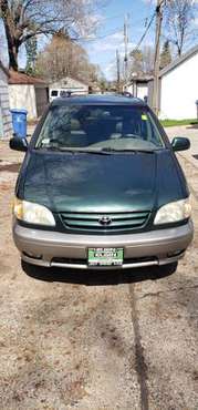 MUST SEE SUPER CLEAN 2001 TOYOTA SIENNA XLE - - by for sale in Minneapolis, MN