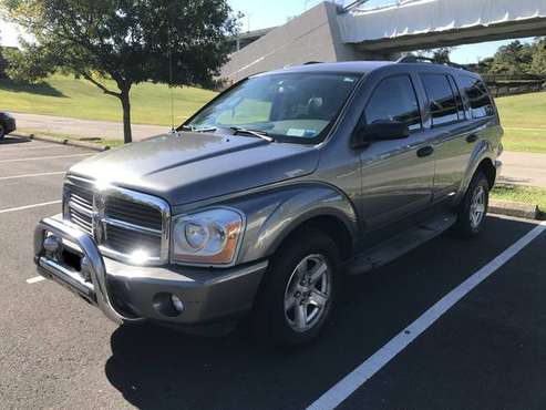 Dodge Durango 2006 LOW MILES!! - cars & trucks - by owner - vehicle... for sale in STATEN ISLAND, NY