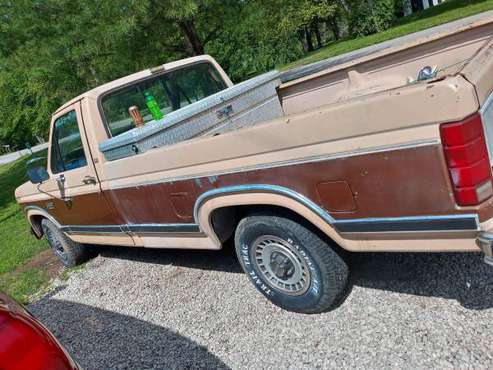 Ford pickup, runs good for sale in Berea, KY