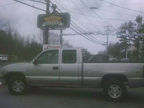 CHEVROLET SILVERADO - cars & trucks - by dealer - vehicle automotive... for sale in east greenbush, NY