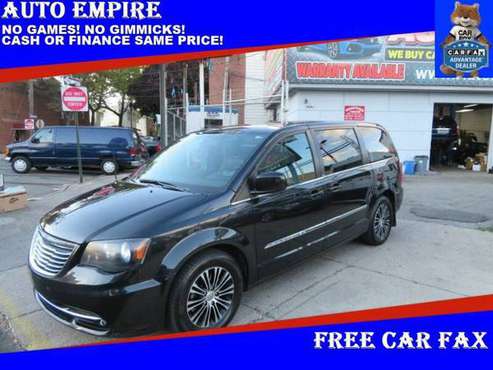 2014 Chrysler Town and Country Minivan Loaded!Low Miles!Like New! -... for sale in Brooklyn, NY