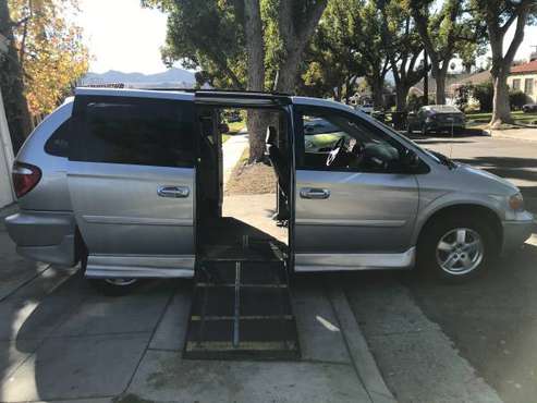 2007 Dodge Grand Caravan sxt handicap Power wheelchair rap - cars &... for sale in Glendale, CA