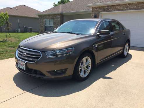 2016 Ford Taurus SEL Excellent Condition for sale in Webb City, AR