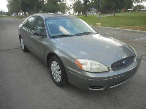 2004 Ford Taurus sedan, FWD, auto, 6cyl. only 92k miles! LIKE NEW! for sale in Sparks, NV