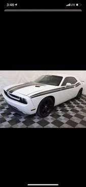 2014 DODGE CHALLENGER R/T - cars & trucks - by dealer - vehicle... for sale in Akron, OH