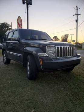 2011 Jeep Liberty - cars & trucks - by owner - vehicle automotive sale for sale in Savannah, GA