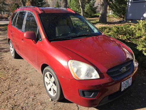 2007 Kia Rondo LX Wagon 4D - cars & trucks - by owner - vehicle... for sale in Ashland, OR