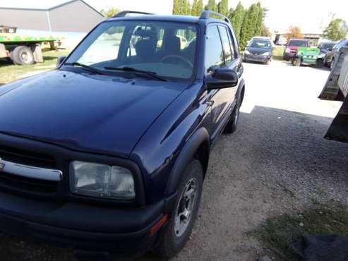 2001 Chevy Tracker 4x4 - cars & trucks - by dealer - vehicle... for sale in Vinton, IA