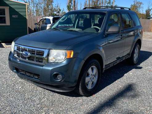 2011 FORD ESCAPE XLS ----- 2.5L --4 CYL-----AUTO------VERY CLEAN -... for sale in Panama City, FL