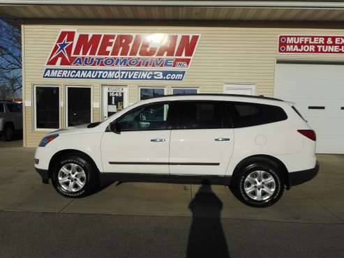 2012 CHEVROLET TRAVERSE LS - cars & trucks - by dealer - vehicle... for sale in Waterloo, IA