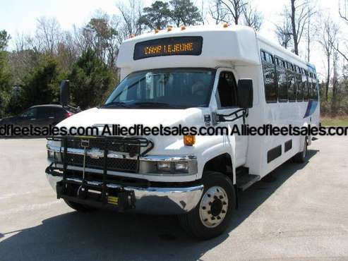 2008 Chevrolet C5500 Goshen Shuttle Bus for sale in Louisville, KY