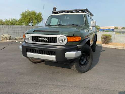 2014 TOYOTA FJ CRUISER - cars & trucks - by dealer - vehicle... for sale in Phoenix, AZ