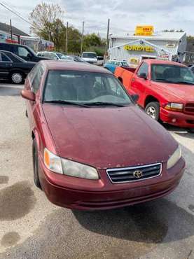 2000 Toyota Camry LE - cars & trucks - by dealer - vehicle... for sale in Hammond, IL