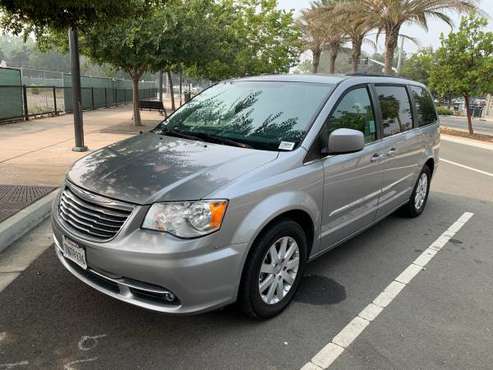 2015 Chrysler Town & Country Touring - cars & trucks - by owner -... for sale in Fremont, CA