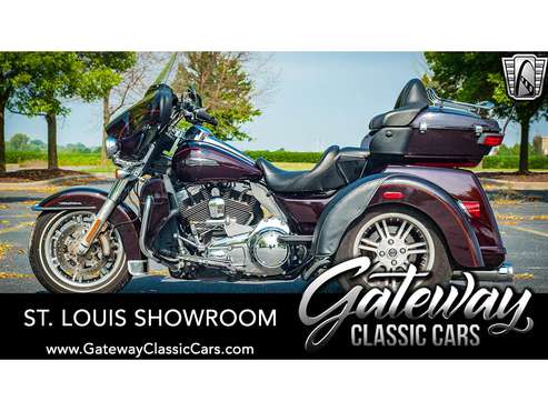 2014 Harley-Davidson FLHTCU for sale in O'Fallon, IL