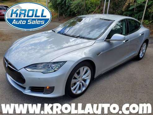 2015 Tesla Model S 85D AWD. Auto Pilot. 17" Touchscreen. Must SEE!!!... for sale in Marion, IA