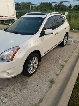 Nissan rogue SL awd 2011, very clean for sale in Franklin pk Il, IL