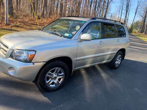 Toyota Highlander - cars & trucks - by owner - vehicle automotive sale for sale in Remsen, NY