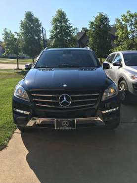 2015 Mercedes Benz ML350 43890 miles Excellent Condition Clean for sale in Canton, MI