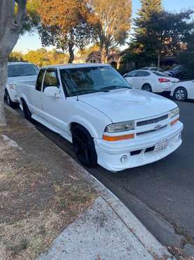 2000 Cheverlet S-10 - cars & trucks - by owner - vehicle automotive... for sale in Los Angeles, CA