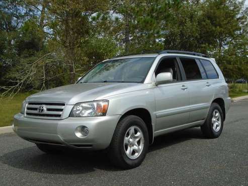 TOYOTA HIGHLANDER, W/ LEATHER - cars & trucks - by dealer - vehicle... for sale in Gainesville, FL