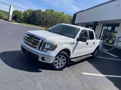2011 Ford F-150 XLT Crew Cab Clean Carfax - - by for sale in Peachtree Corners, GA