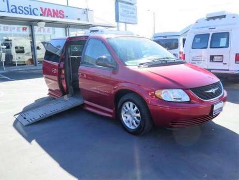 2003 Chrysler Town Country - - by dealer - vehicle for sale in Hayward, CA