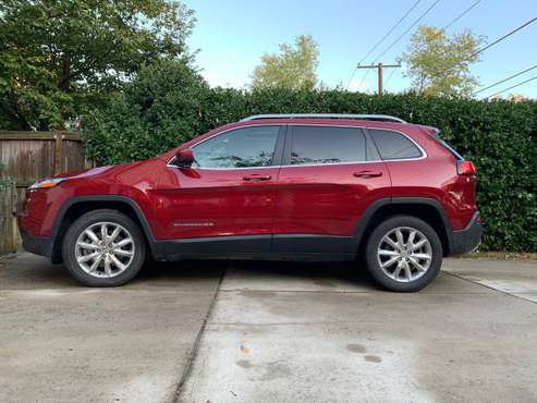 2015 Jeep Cherokee 4WD Limited - 40,000 Miles for sale in Bethesda, District Of Columbia