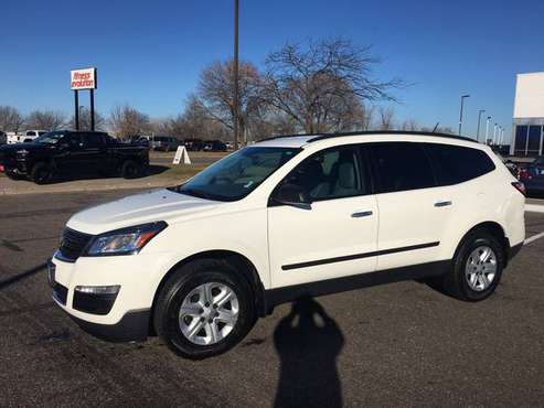 CHEVROLET TRAVERSE LS FOUR DOOR SUV 2014 - cars & trucks - by dealer... for sale in Monticello, MN