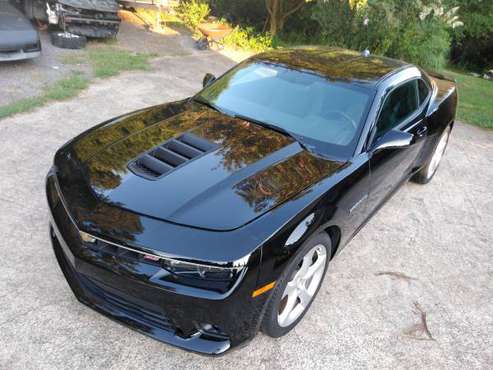 2015 Camaro SS Manual, ONLY 5000 MILES!!! - cars & trucks - by owner... for sale in Acworth, GA